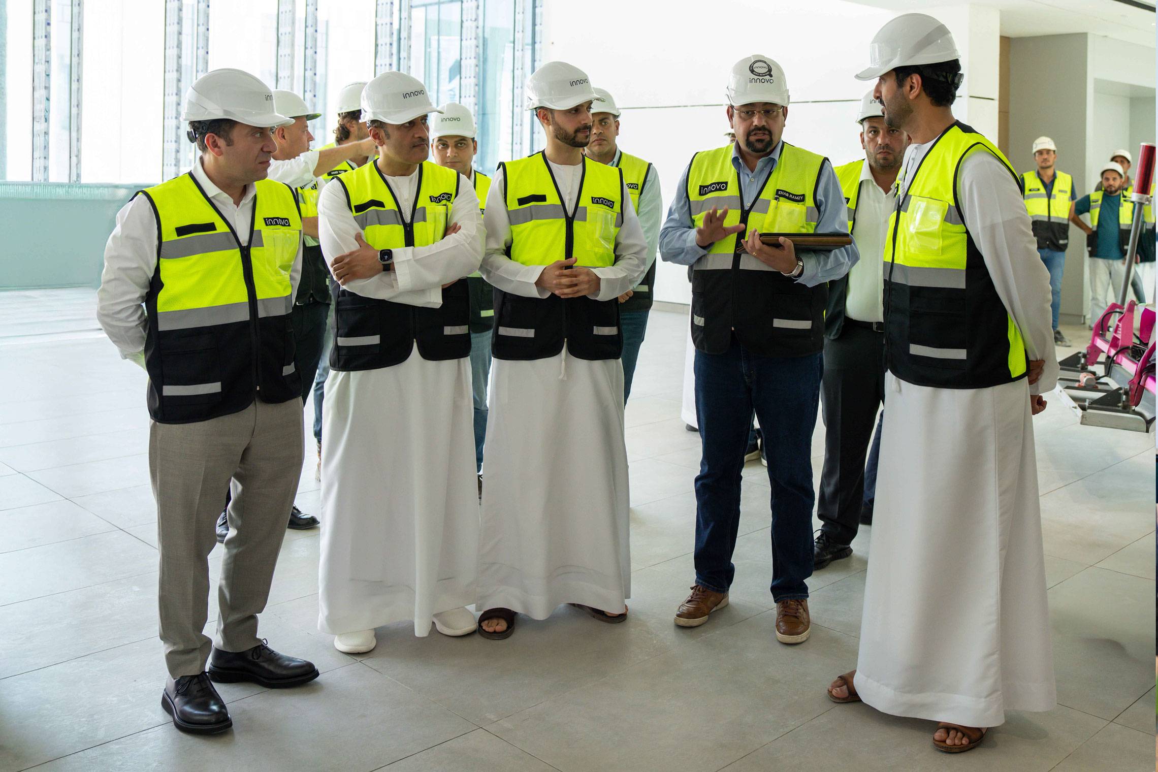 H.E. Abdulla bin Touq briefed by Innovo engineers on site automation in Dubai